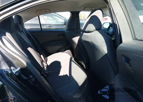 2022 Toyota Corolla Le z USA, uszkodzony, nr VIN 5YFEPMAE1NP362208